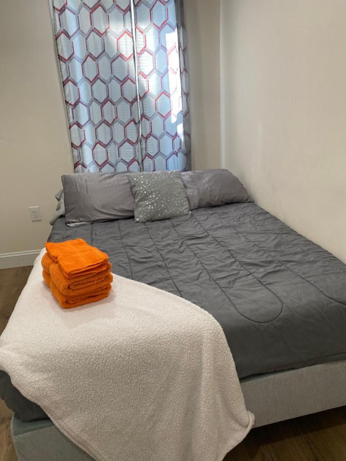Private Room In South Philly Near Arenas! Philadelphia Exterior foto